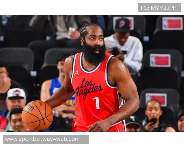 哈登全场拼搏37分钟却无罚球机会仍砍27分9助攻3抢断表现令人心痛